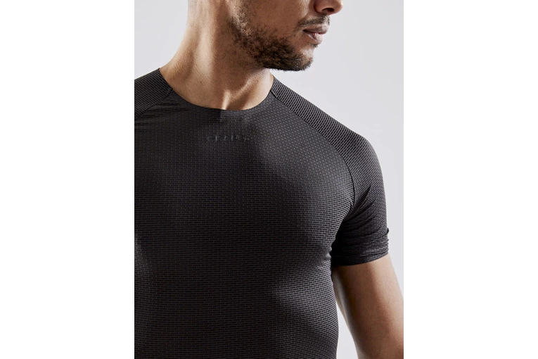 Craft Pro Dry Nanoweight Loopshirt Zwart Heren 4 Craft Pro Dry Nanoweight Loopshirt Zwart Heren - Afbeelding 2