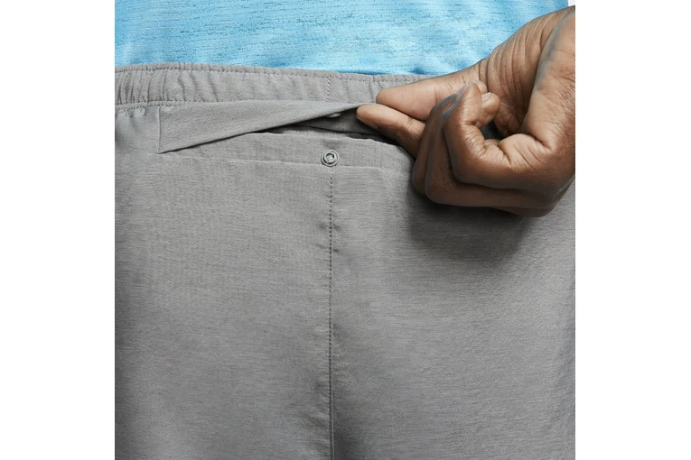 Nike Challenger Loopshort Grijs Heren 6 Nike Challenger Loopshort Grijs Heren - Afbeelding 4