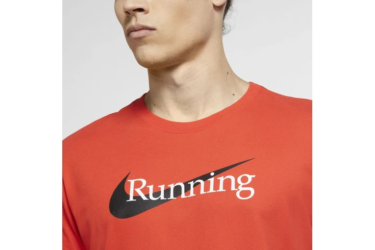 Nike Dri-FIT Swoosh Run Top Rood Heren 6 Nike Dri-FIT Swoosh Run Top Rood Heren - Afbeelding 4