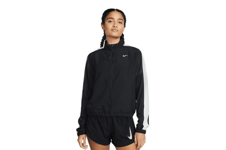 Nike Dri-FIT Swoosh Hardloopjack Zwart/wit Dames 3 Nike Dri-FIT Swoosh Hardloopjack Zwart/wit Dames