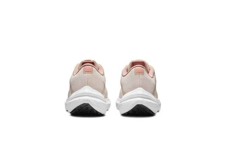 Nike Winflo 10 Loopschoen Sanddrift Dames 7 Nike Winflo 10 Loopschoen Sanddrift Dames - Afbeelding 5